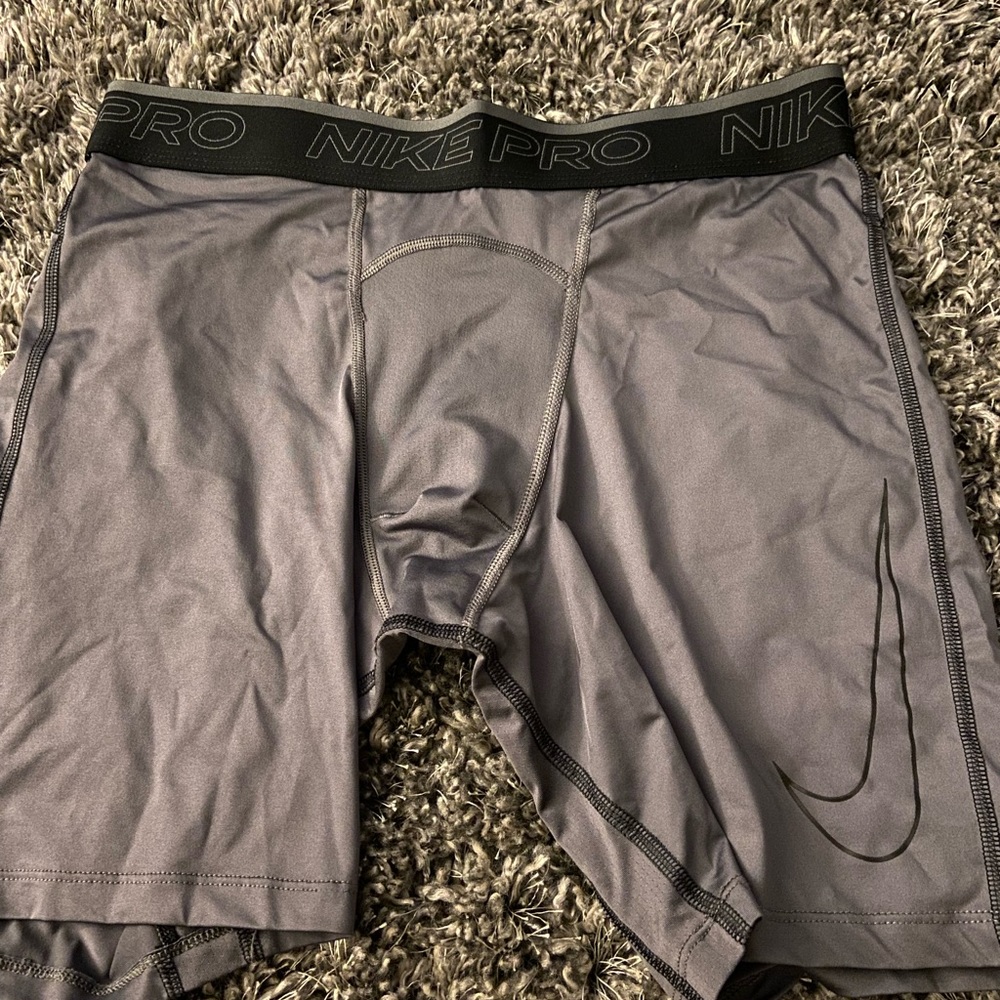 NWOT Nike